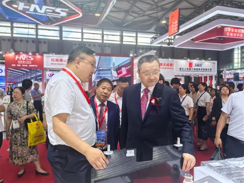 明泰铝业闪耀亮相2025中国国际铝工业展览会